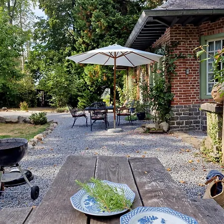 Historic Romantic Pavilion Retreat For 4 Holiday home
