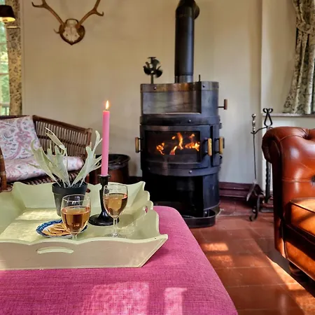 Historic Romantic Pavilion Retreat For 4 * Ronzon